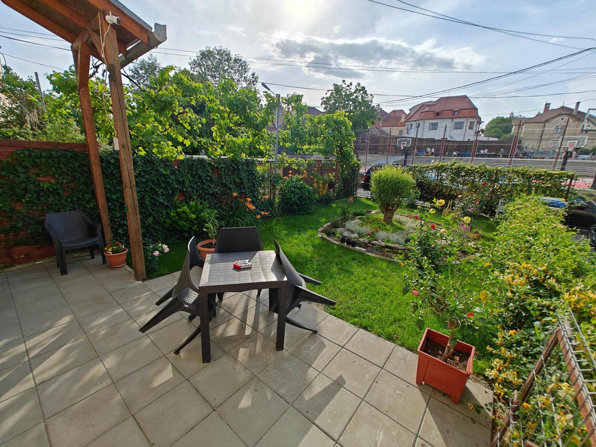 Transsylvanian Wolves Apartment Sibiu Exterior photo